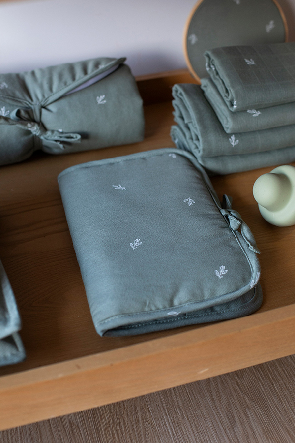 Documents Holder Little Garden